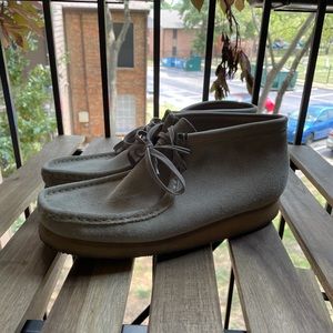Clarks Wallabees